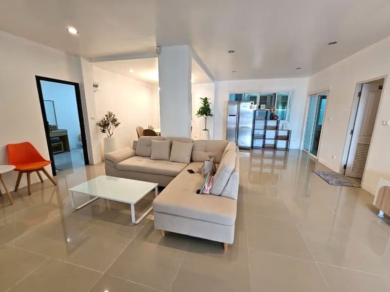 4 Bed House for Rent and Sale in Hang Dong District