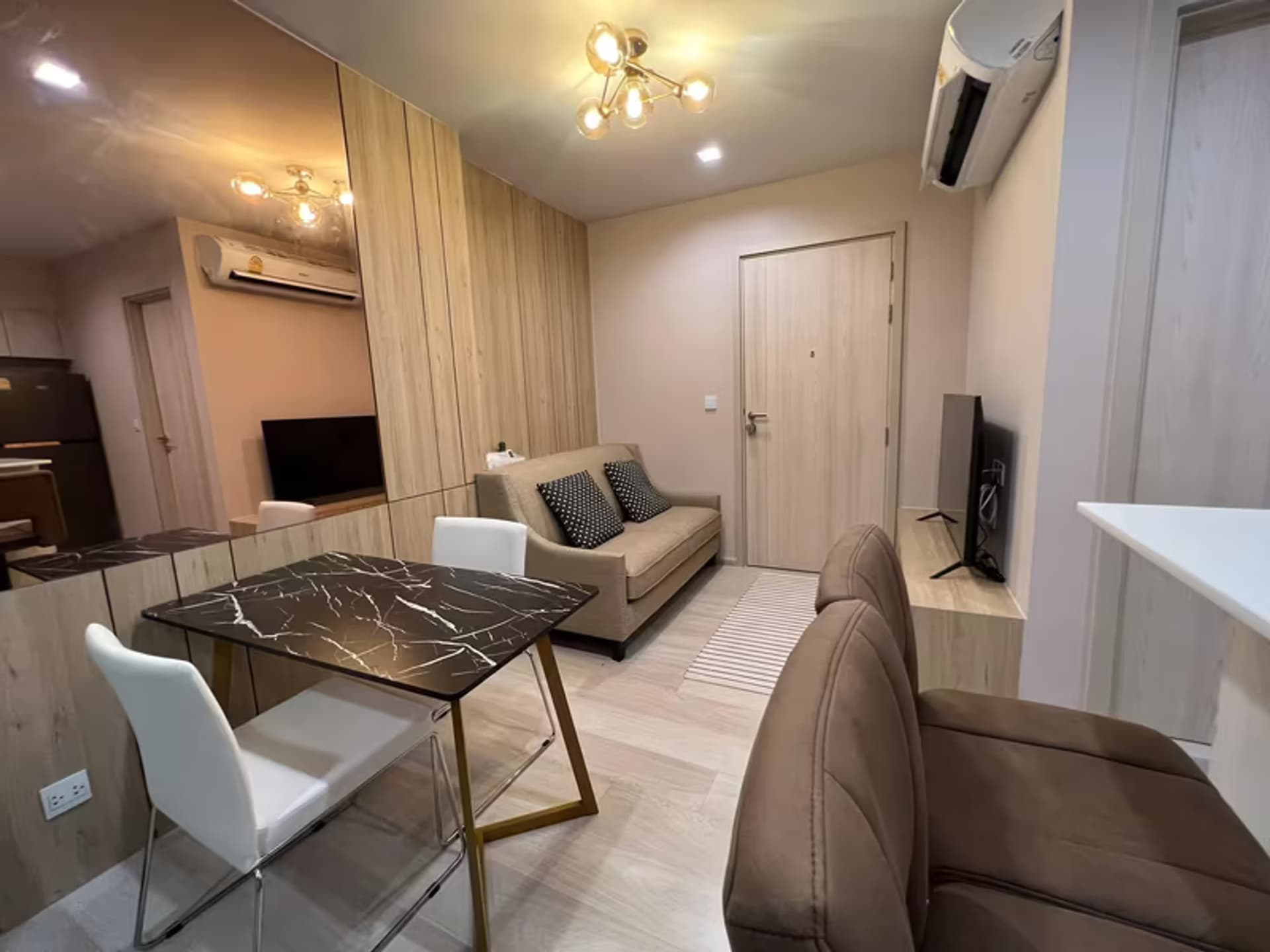 Life One Wireless - Image 1