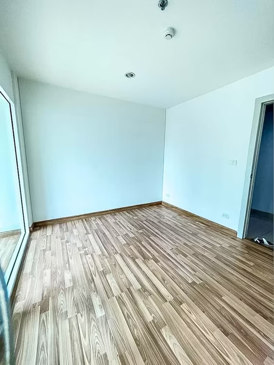 1 Bedroom Condo for Sale  - Image 2