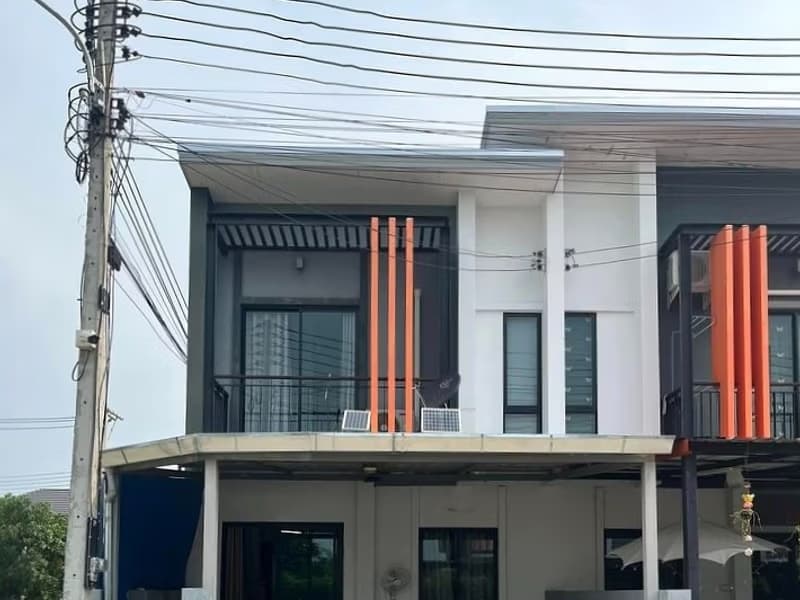 3 Bed Townhouse for Rent in San Sai