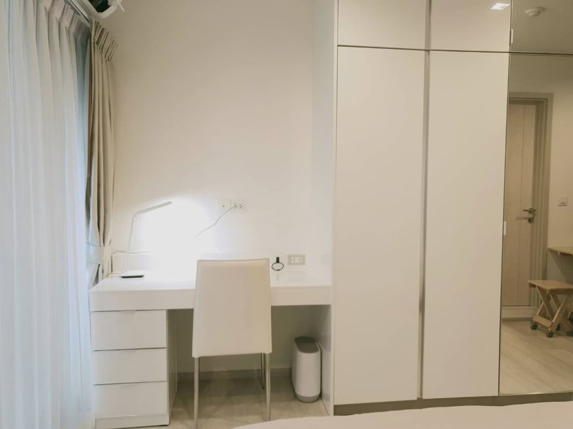 Condo for Rent at Life One Wireless - Image 9