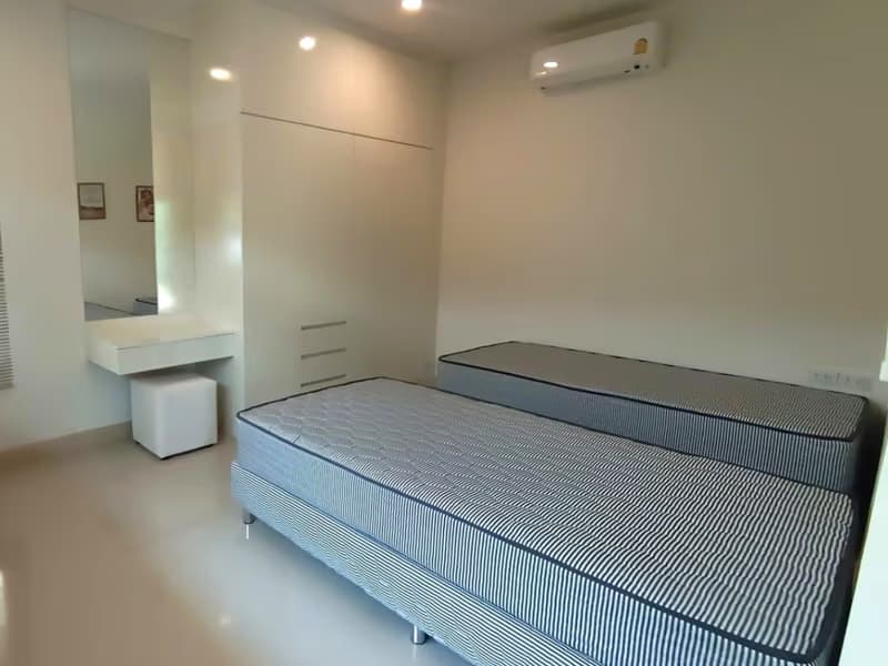 4 Bed House for Rent in Hang Dong District