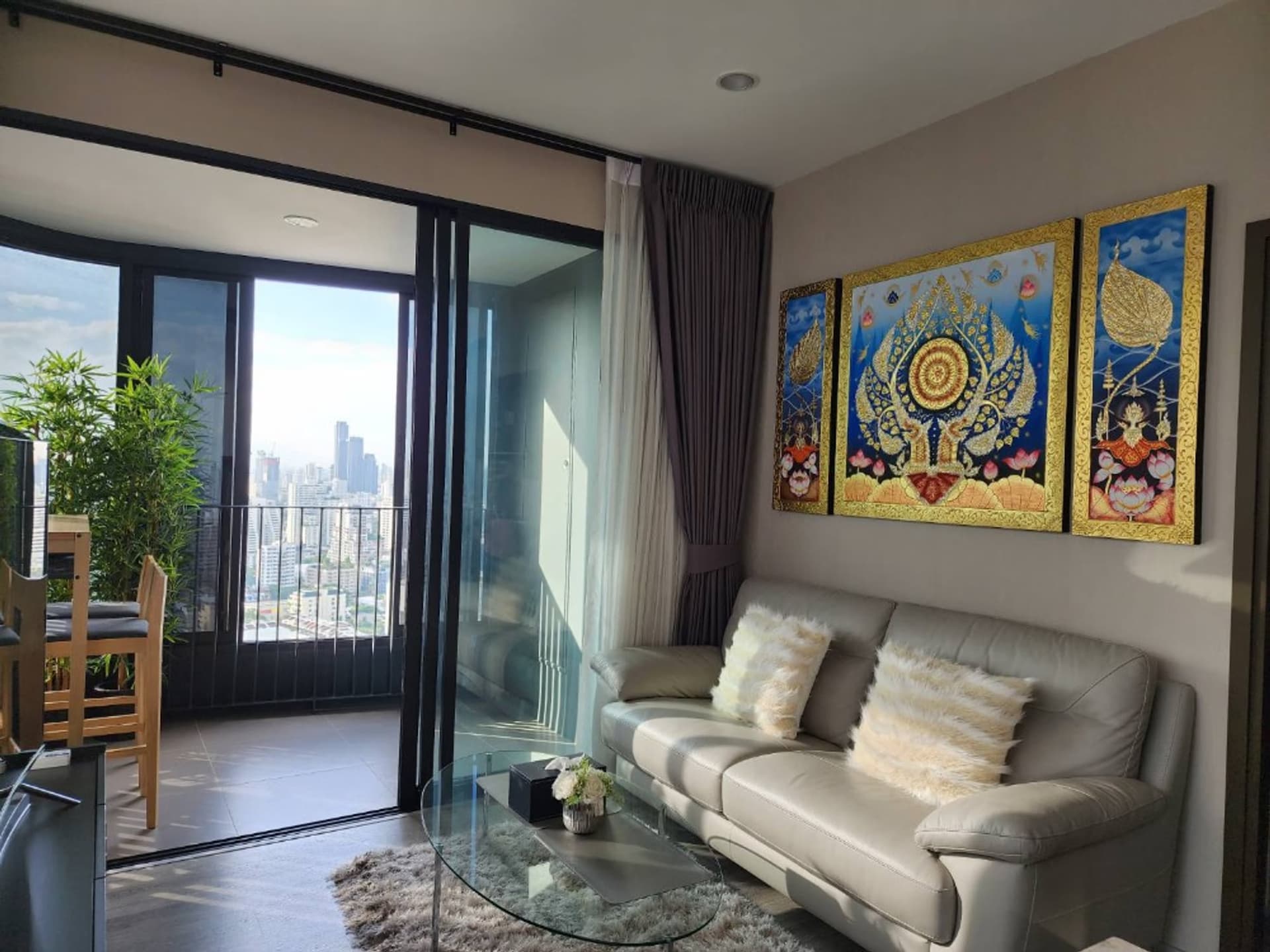 2 Bed Condo for Sale in Huai Khwang - Image 15