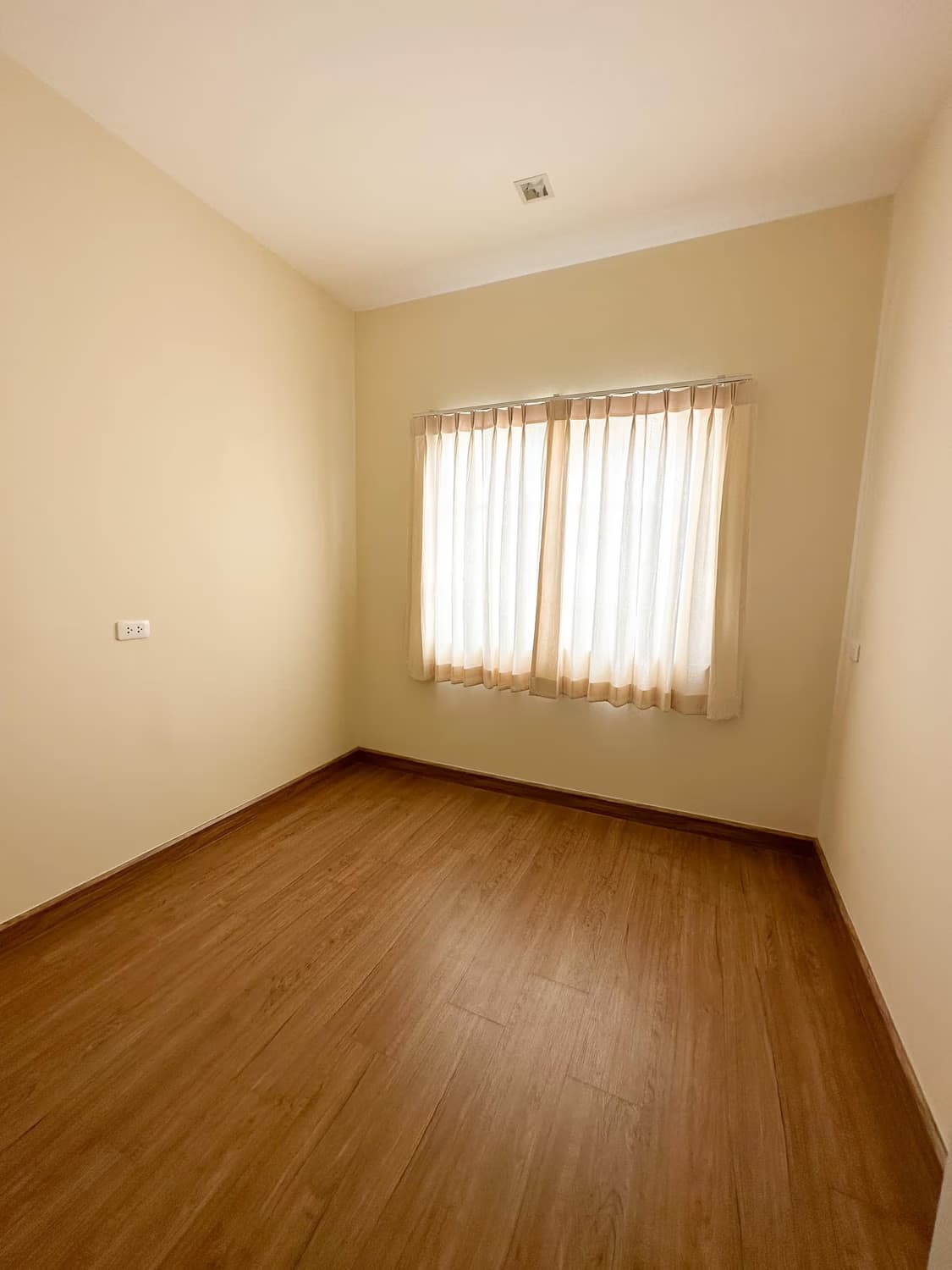 4 Bed House for Rent in Mueang Chiang Mai - Image 12