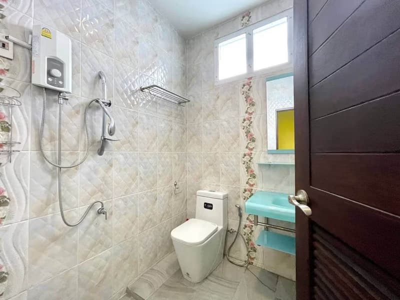 2 Bed House for Rent in Mae Rim