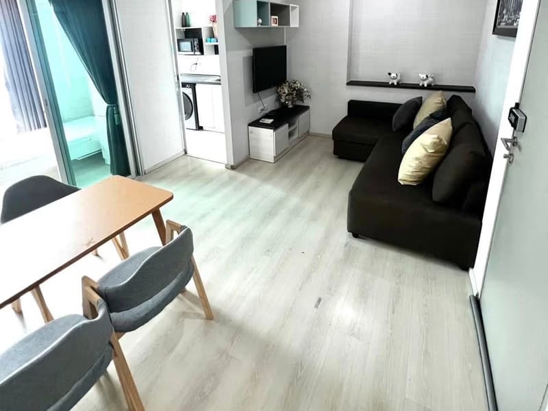 2 Bed Condo for Rent in Huai Khwang