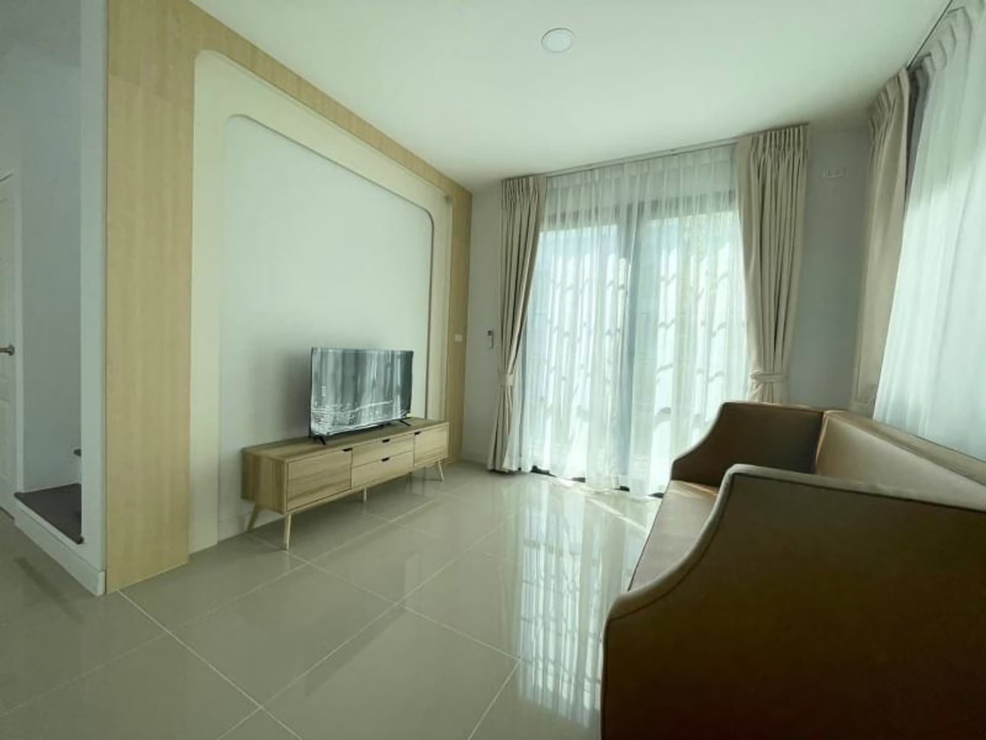 3 Bed House for Rent and Sale in Bang Phli - Image 17