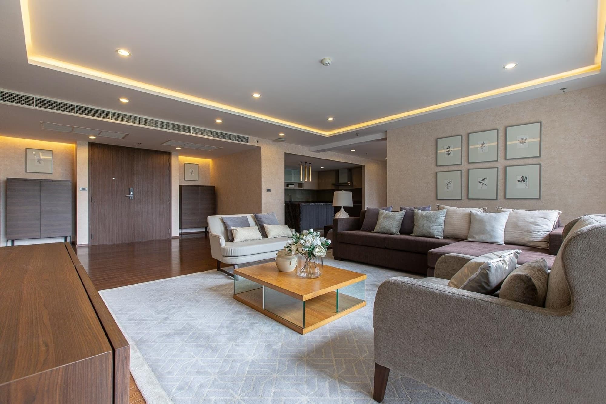 4 Bed Condo for Sale in Sathon - Image 2
