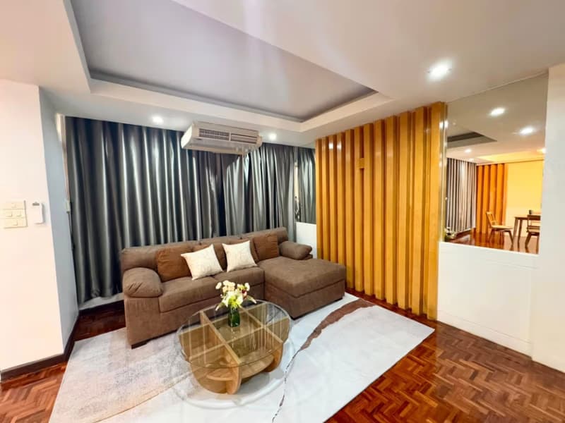 3 Bed Condo for Rent in Huai Khwang