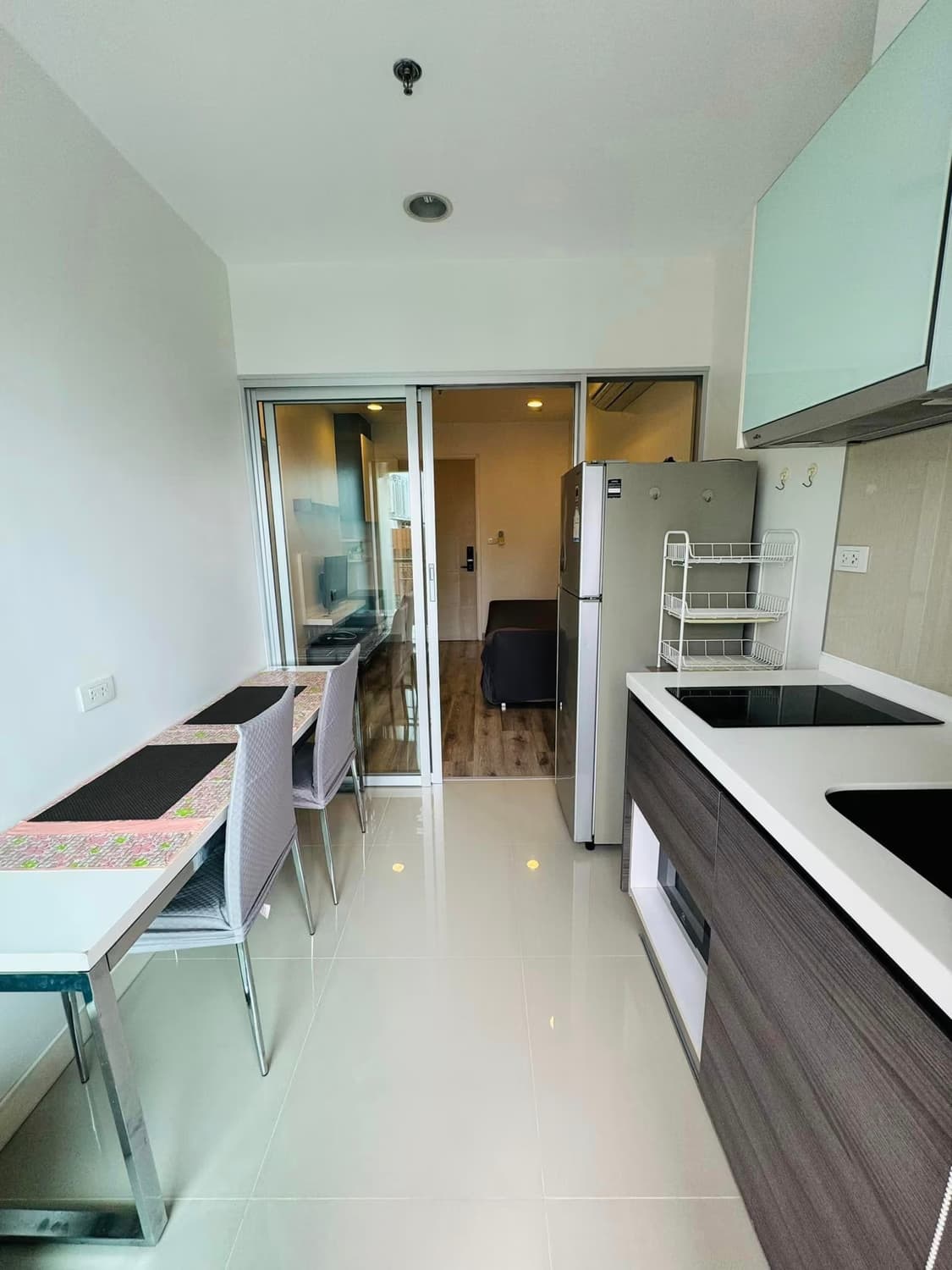 1 ห้องนอน Condo สำหรับ จำหน่าย ใน สาทร - Image 4 1 ห้องนอน Condo สำหรับ จำหน่าย ใน สาทร - Image 4