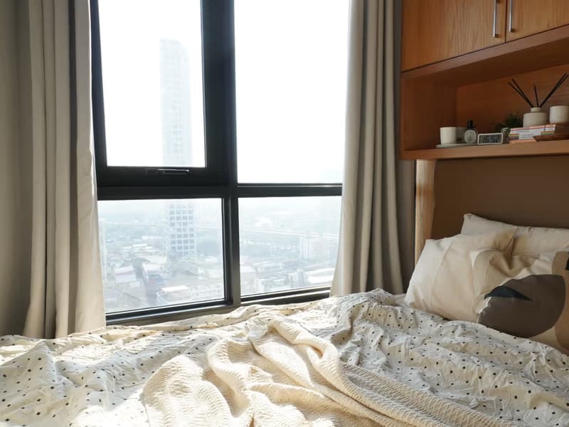 1 Bedroom Condo