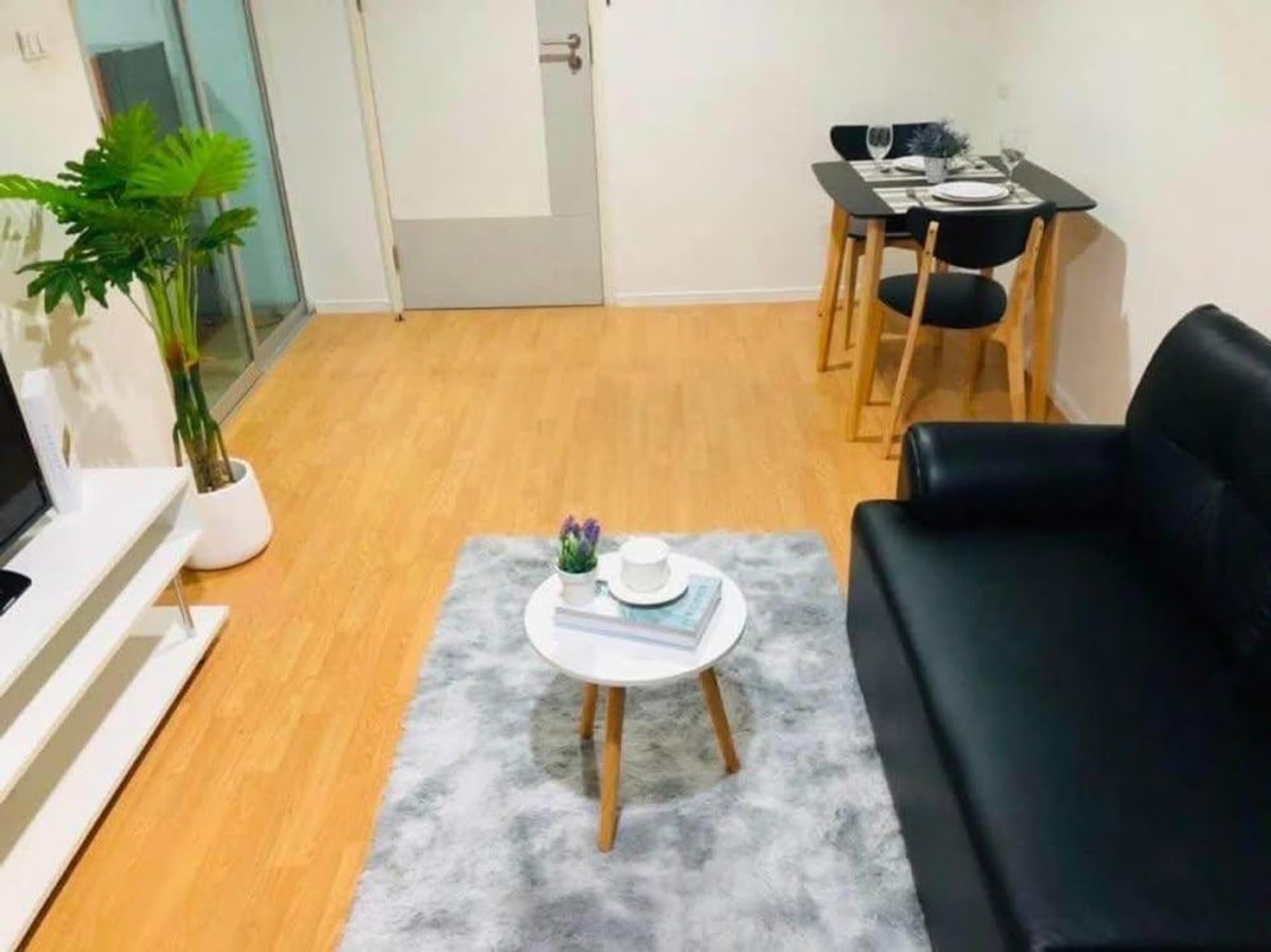 1 ห้องนอน คอนโด สำหรับ ขาย ใน สวนหลวง - Image 2