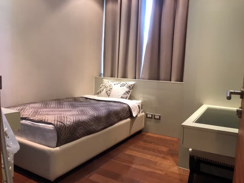 2 Bed Condo for Rent in Khlong Toei