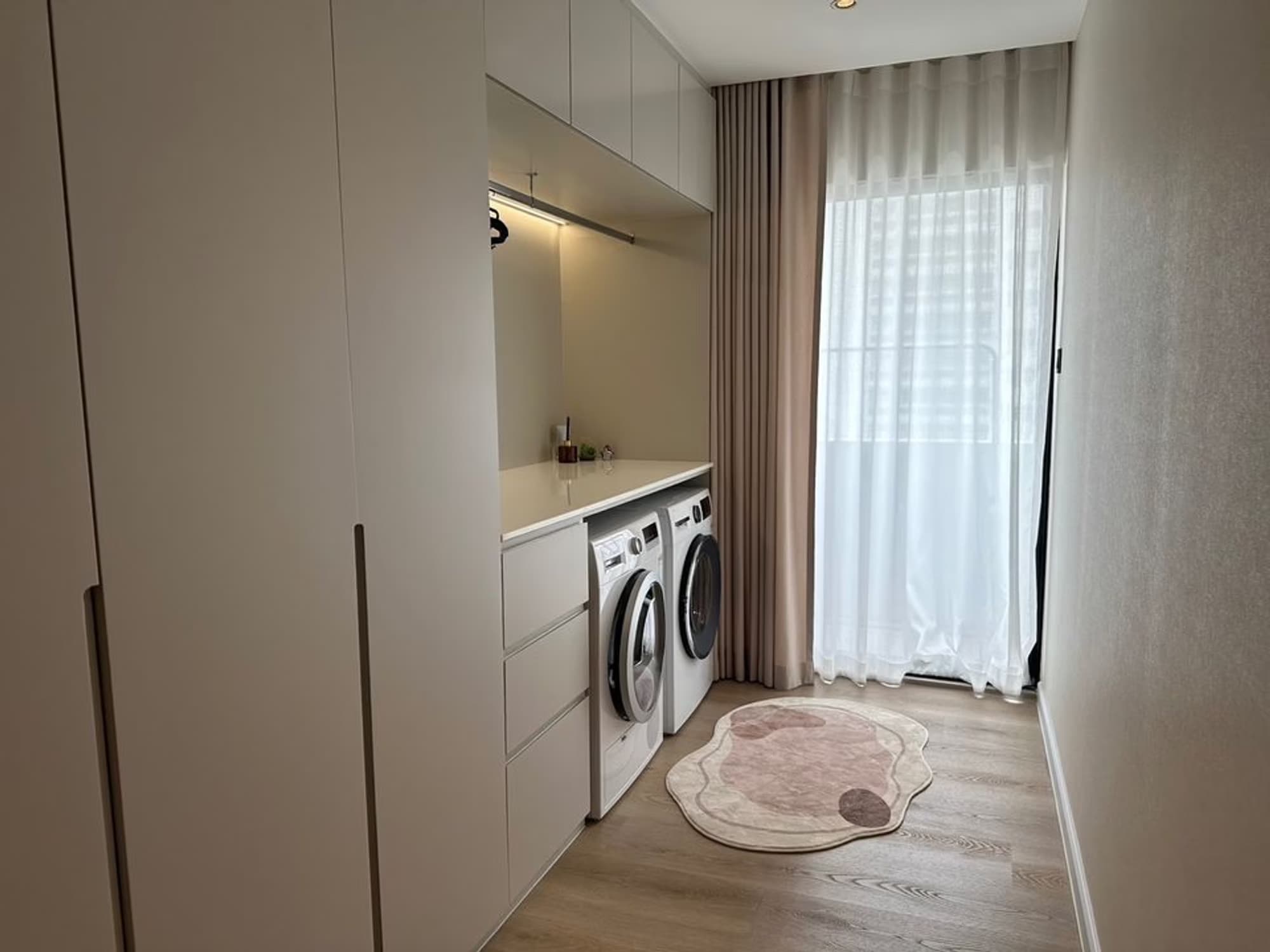 3 Bed Condo for Rent in Watthana - Image 11
