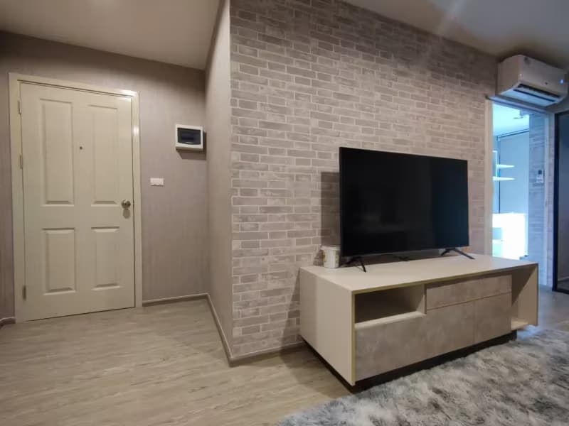 1 Bedroom Condo