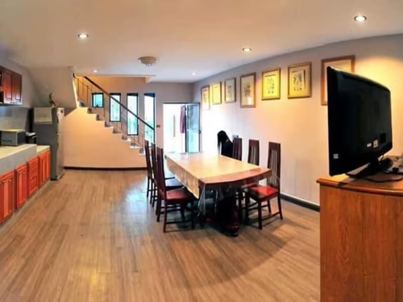 4 Bedroom Townhouse