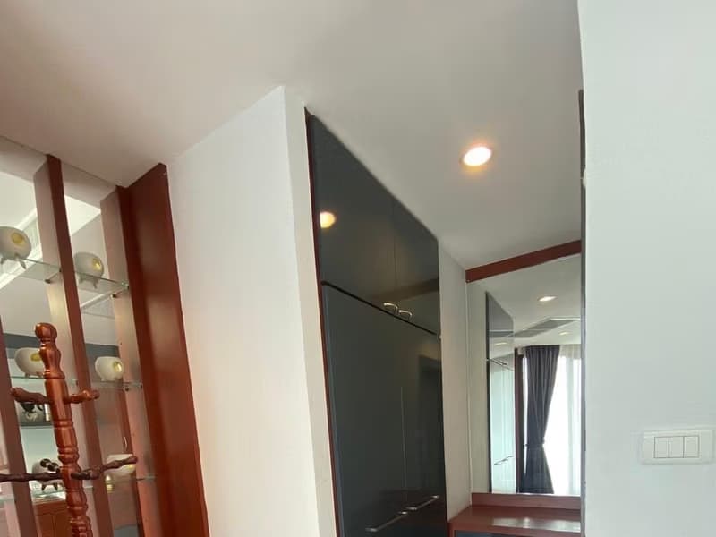 Luxury Condo for Sale at Mountain View