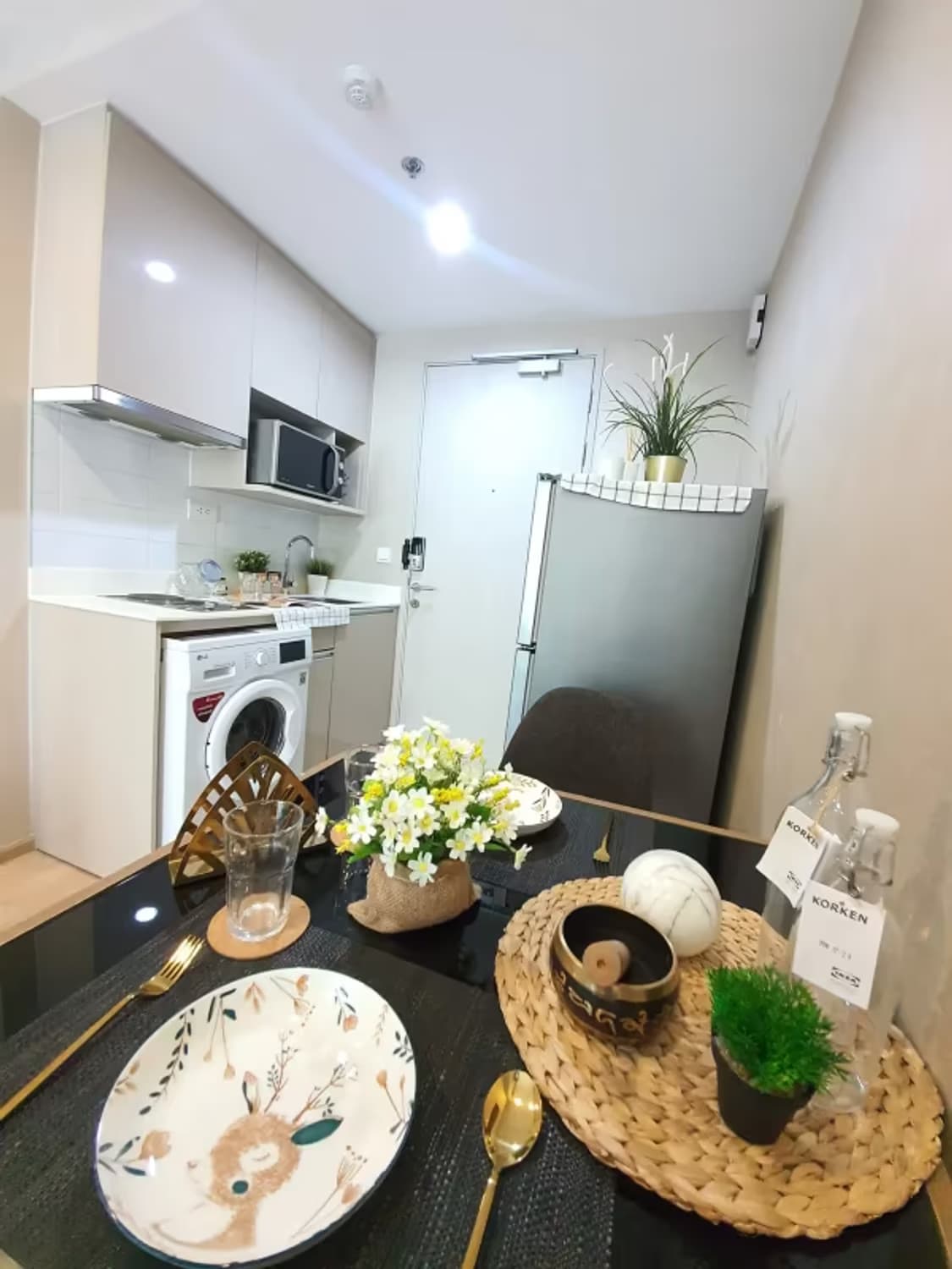 1 Bedroom Condo - Image 4