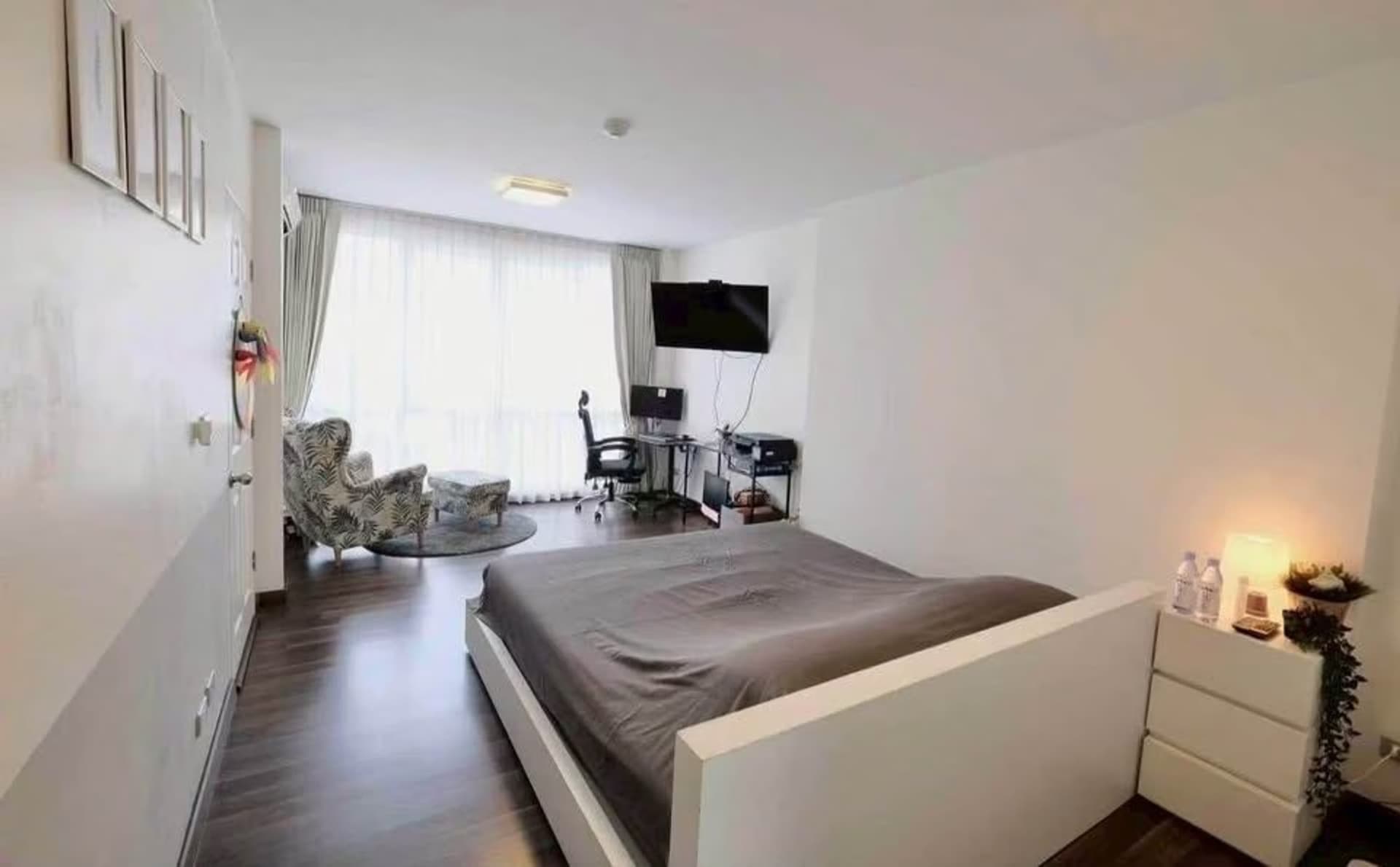 2 ห้องนอน คอนโด สำหรับ ขาย ใน Huai Khwang - Image 3