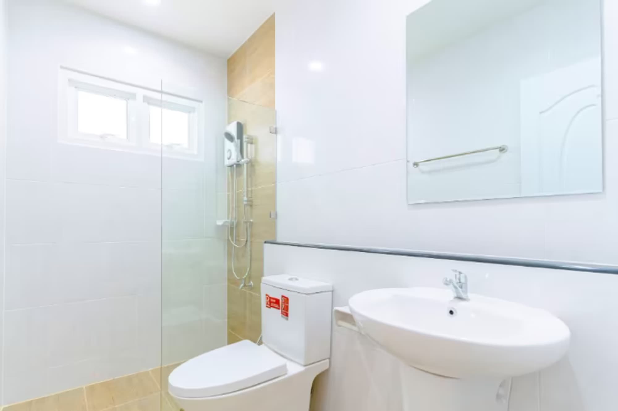 3 Bedroom House - Image 7