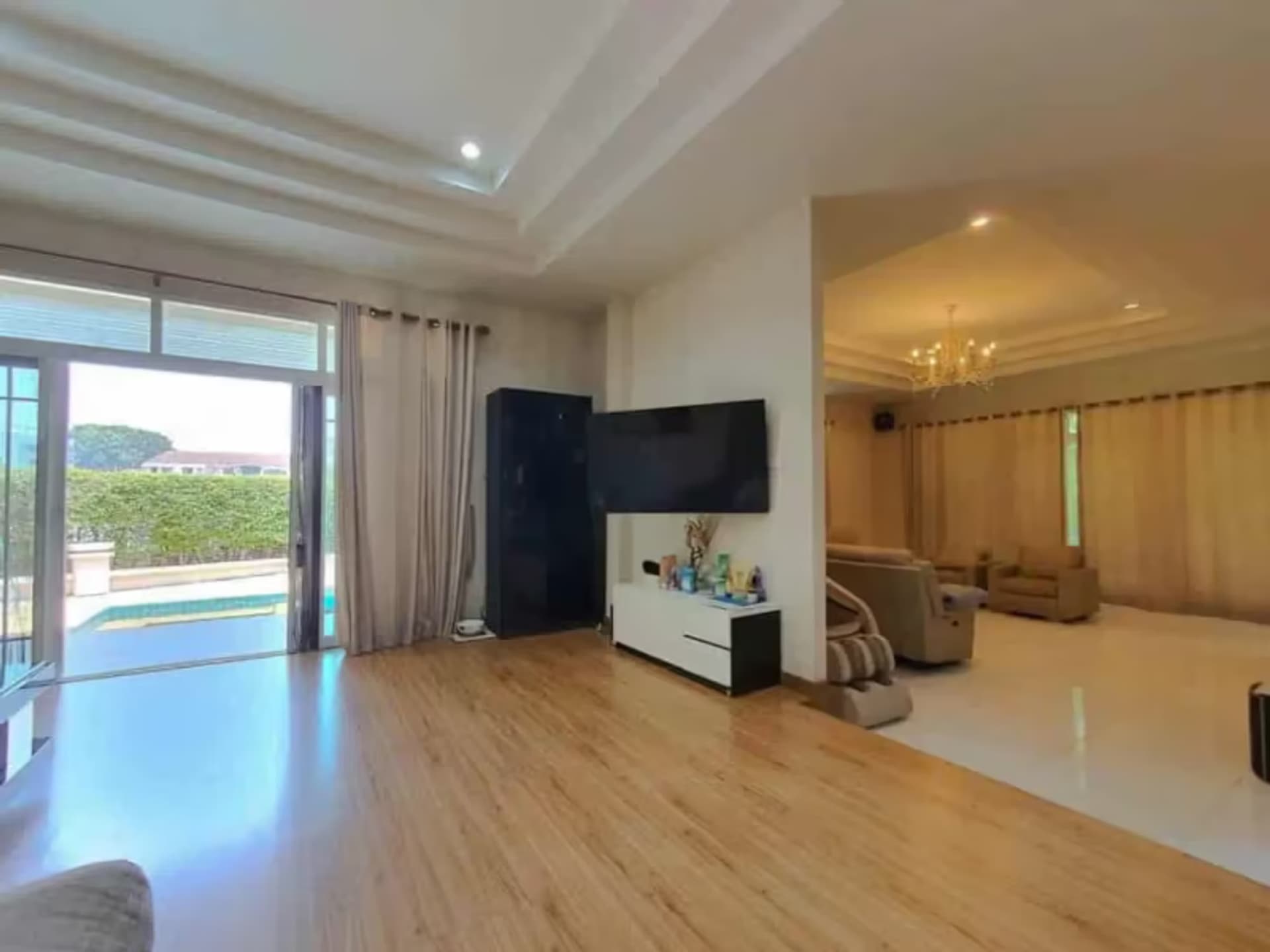 5 Bedroom House - Image 9