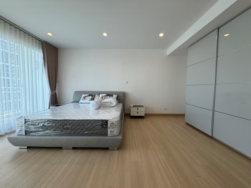 3 Bed Condo for Rent and Sale in Yan Nawa