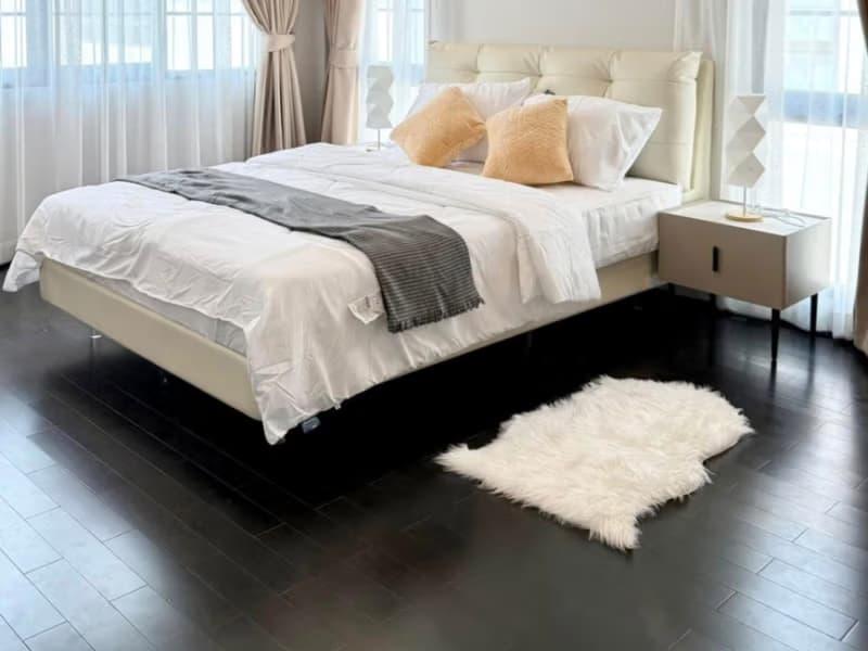 5 Bed House for Rent and Sale in Bang Phli District