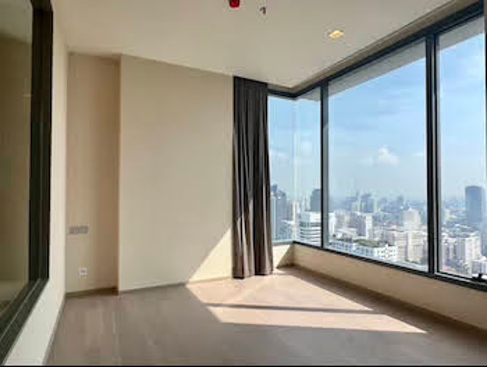 Condo for Sale at THE ESSE Asoke - Image 1