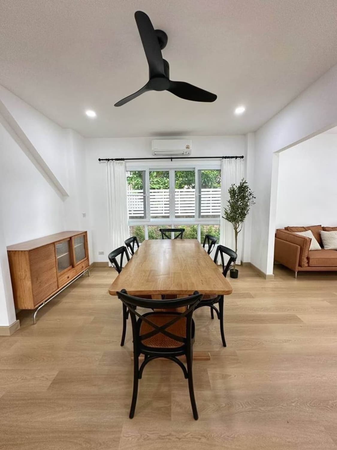 3 Bed House for Rent in San Kamphaeng - Image 3
