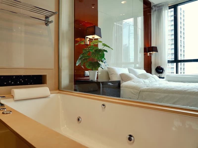 1 Bed Condo for Rent and Sale in Khlong Toei