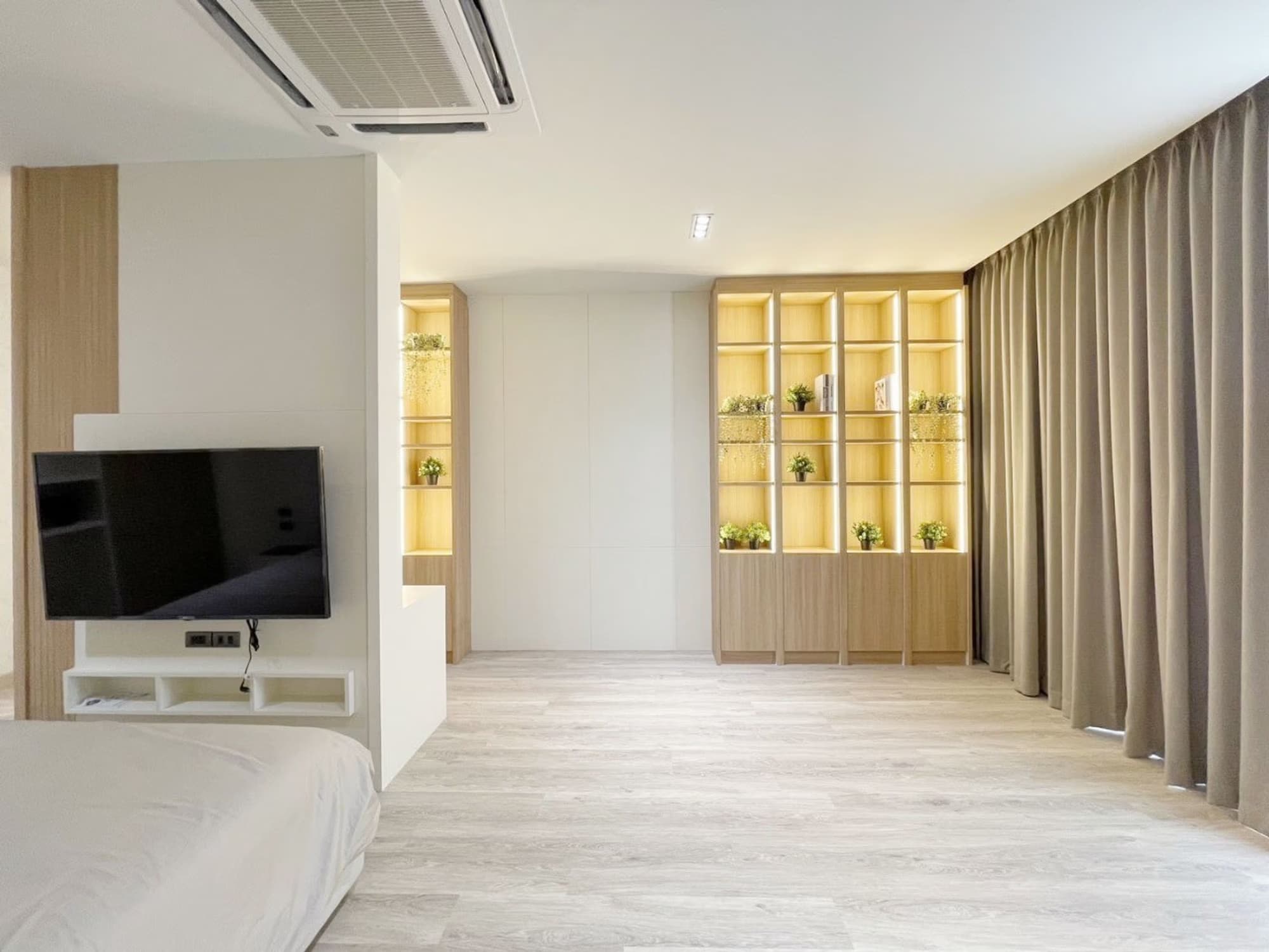 4 Bed House for Rent in San Kamphaeng - Image 18
