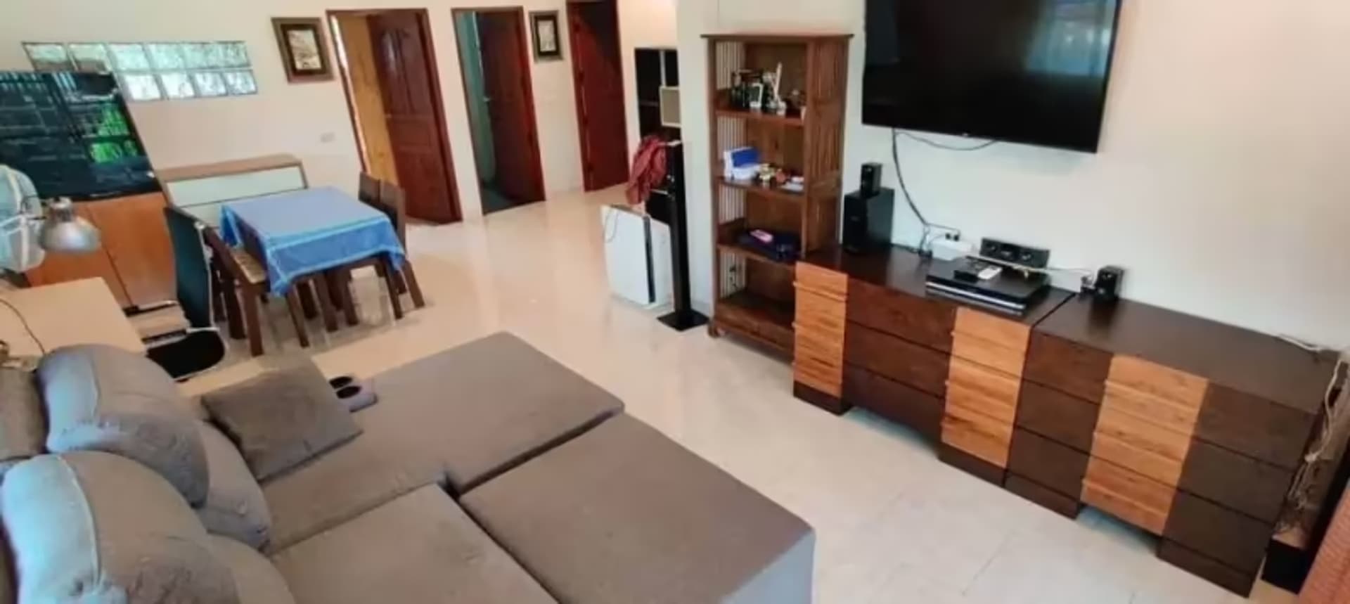 2 Bedroom House - Image 5