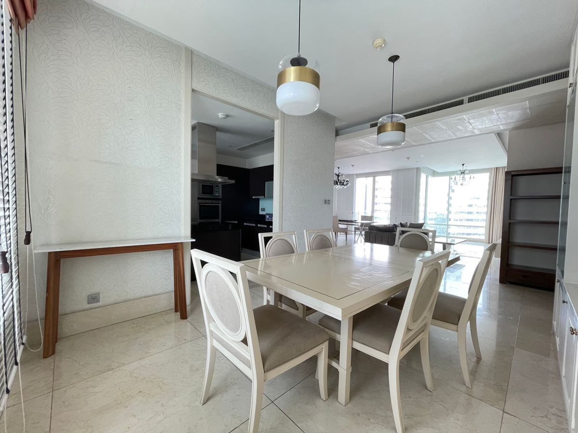 3 Bed Condo for Sale in Bang Rak - Image 2