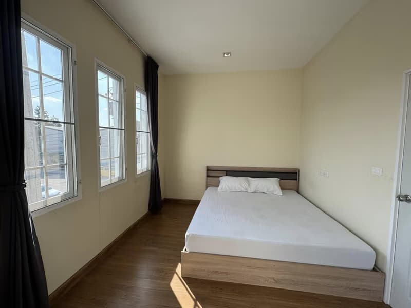3 Bed Townhouse for Rent in Mueang Chiang Mai
