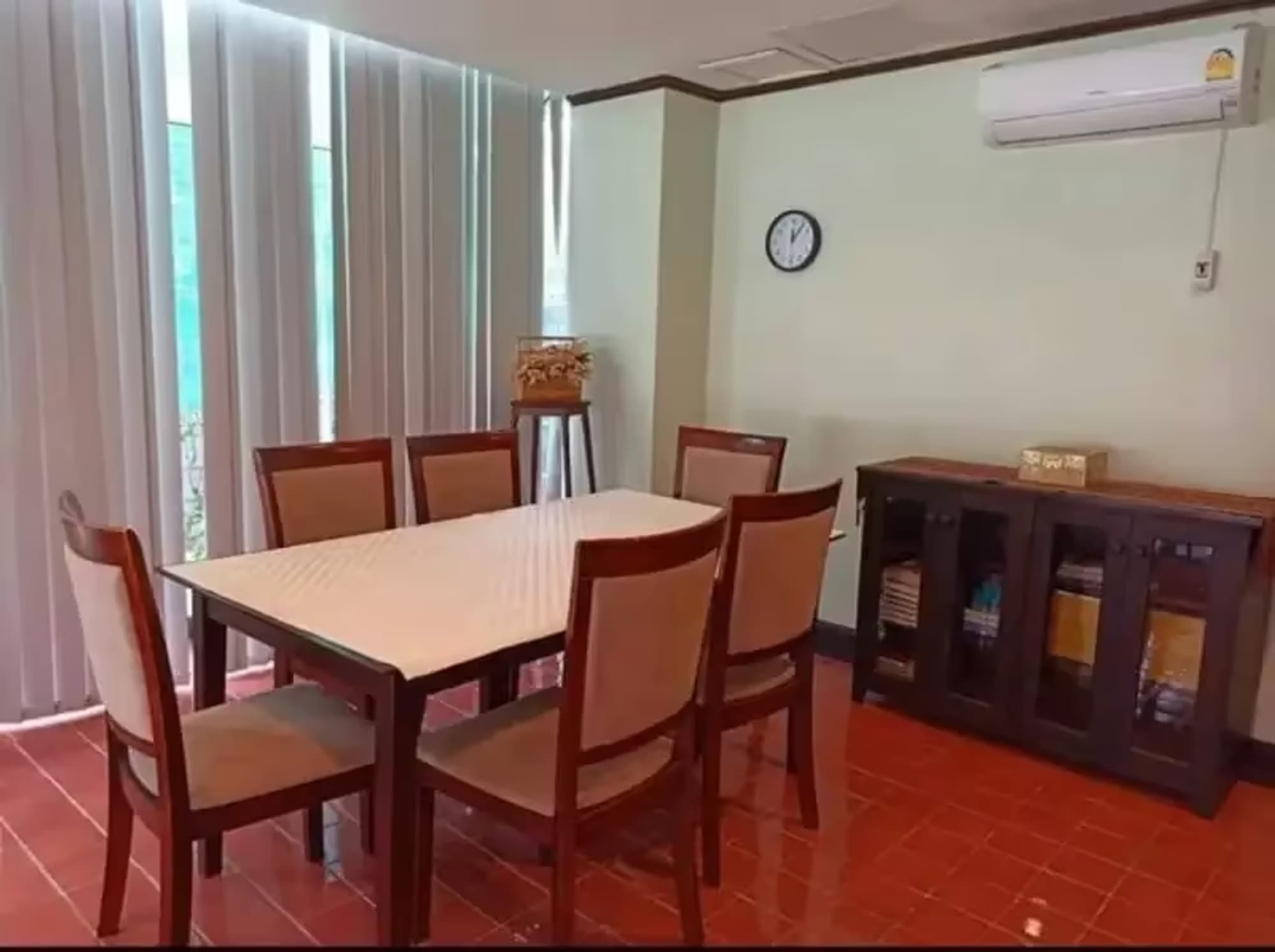 3 Bedroom House - Image 2