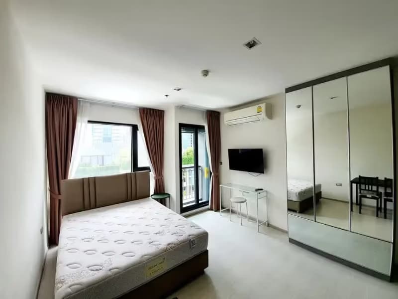 Studio for Sale in Khlong Toei