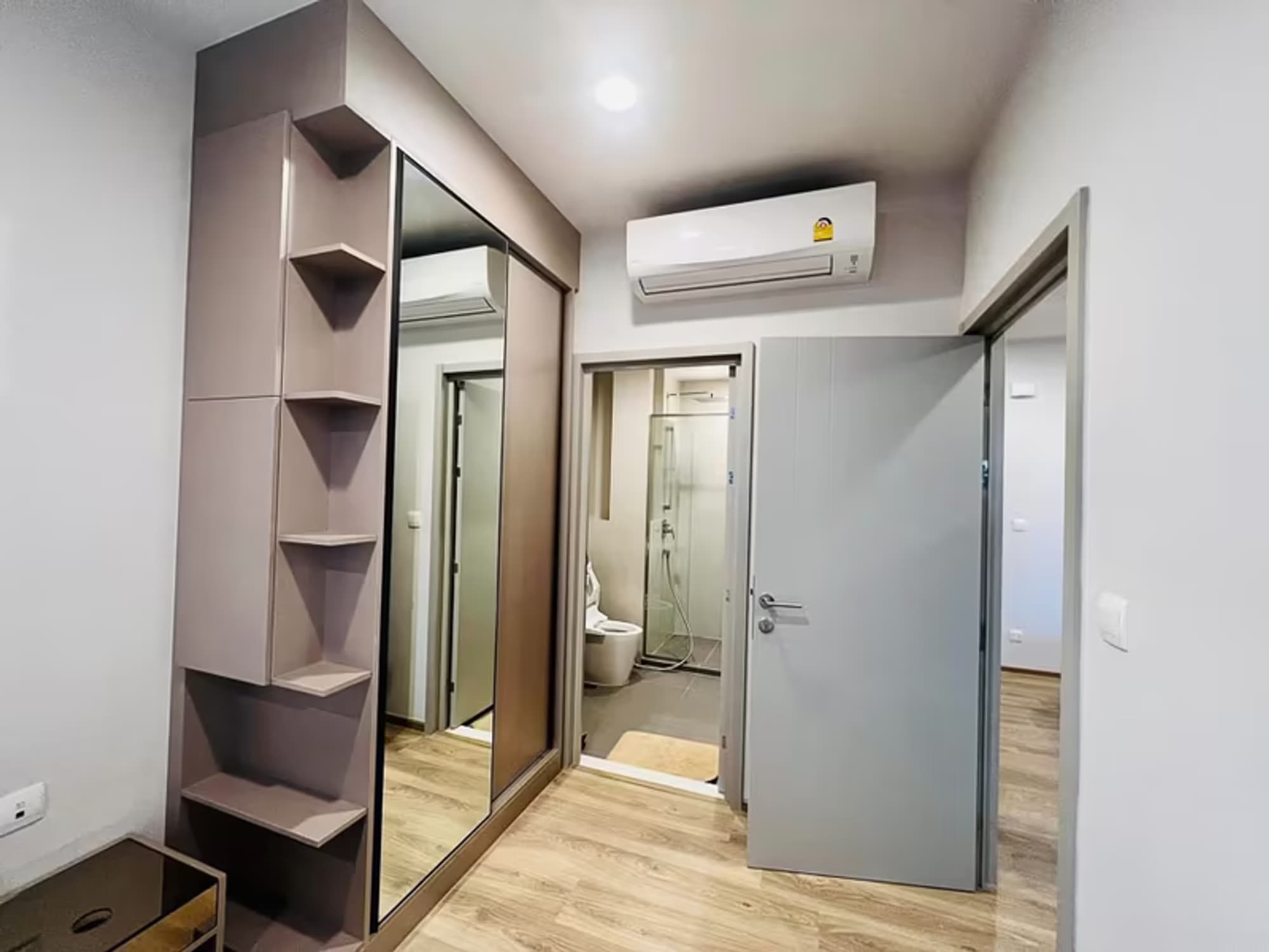 Condo at Oka Haus - Image 6