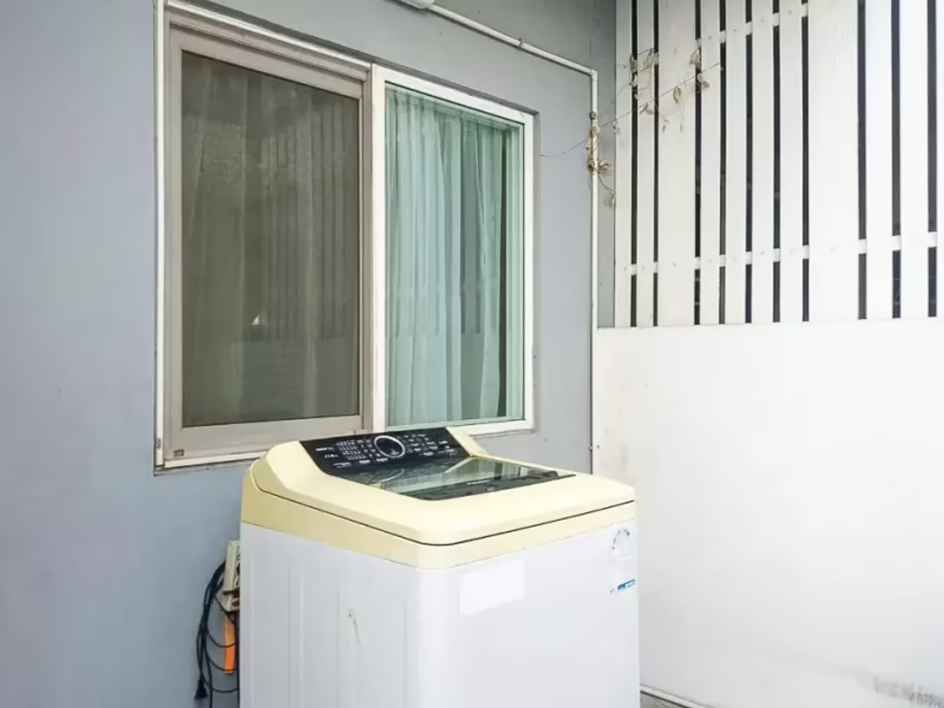 3 Bedroom House - Image 7