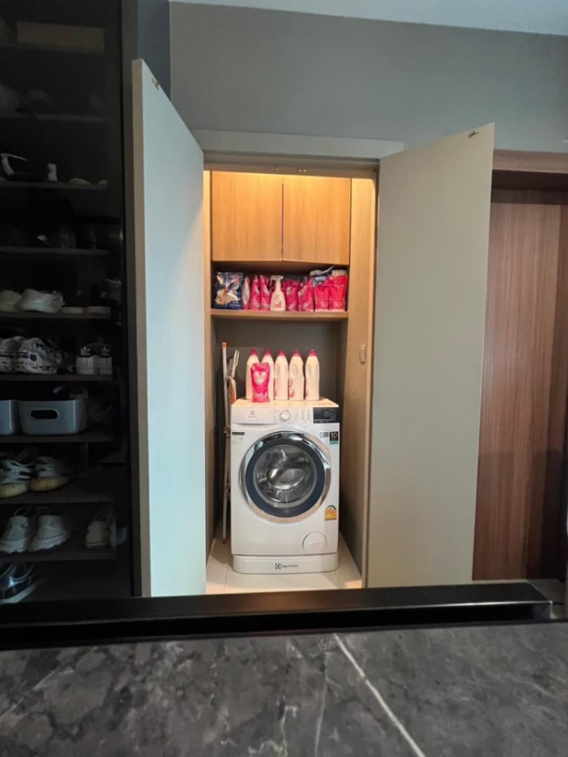 2 Bed Condo for Sale  Near Phra Ram 9 MRT - Image 8