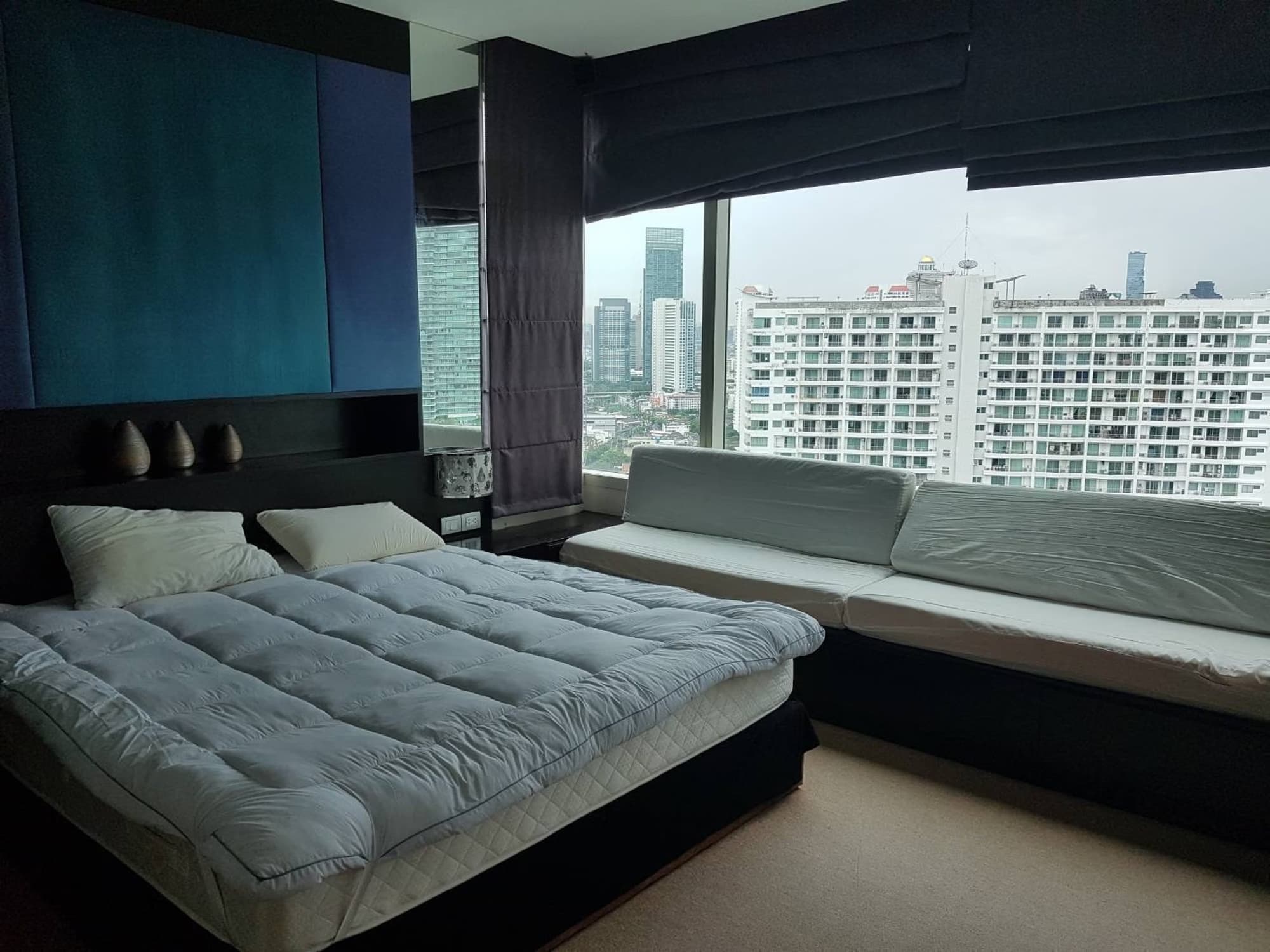 2 Bed Condo for Rent in Khlong San - Image 3