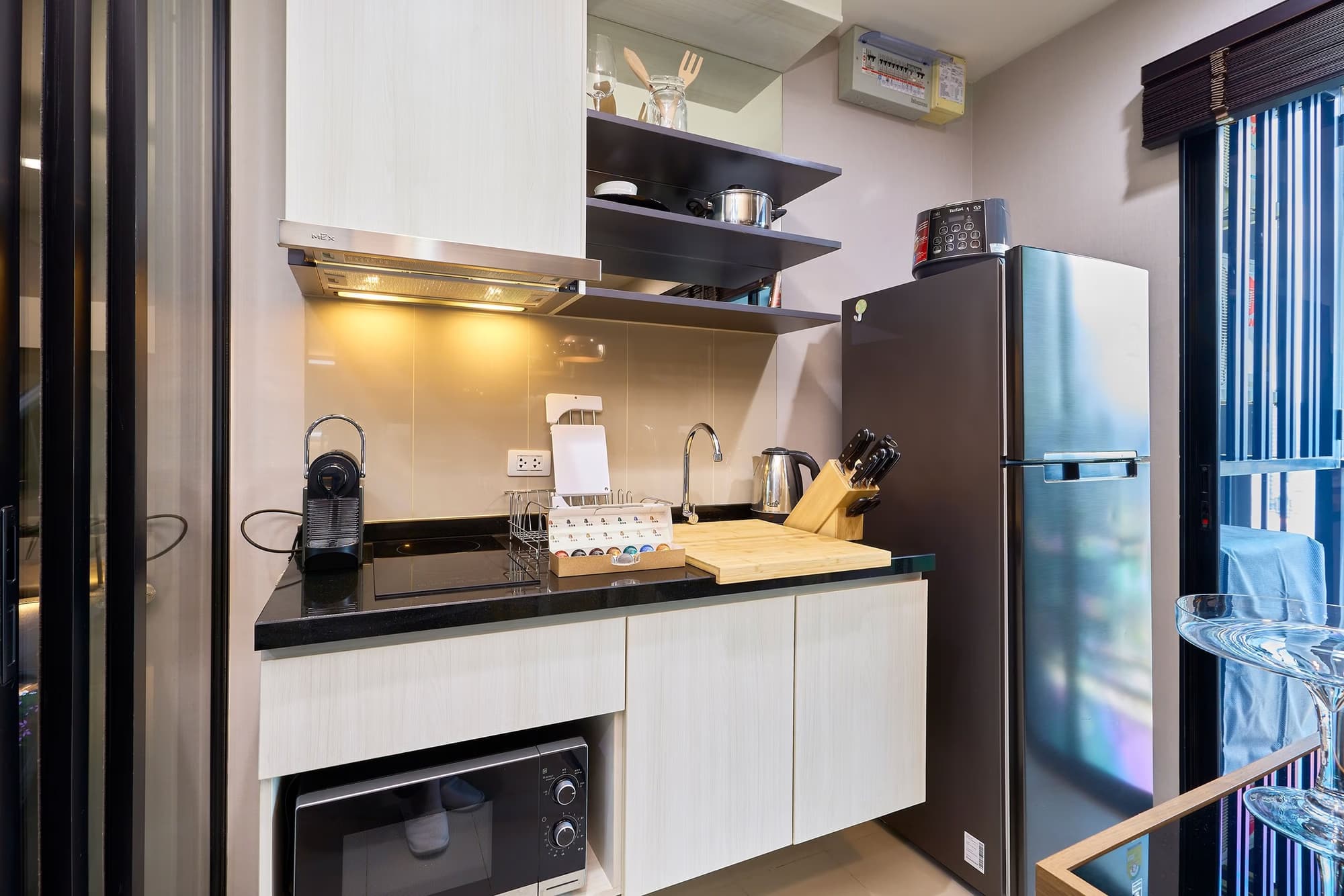 1 ห้องนอน Condo สำหรับ จำหน่าย ใน วัฒนา - Image 4