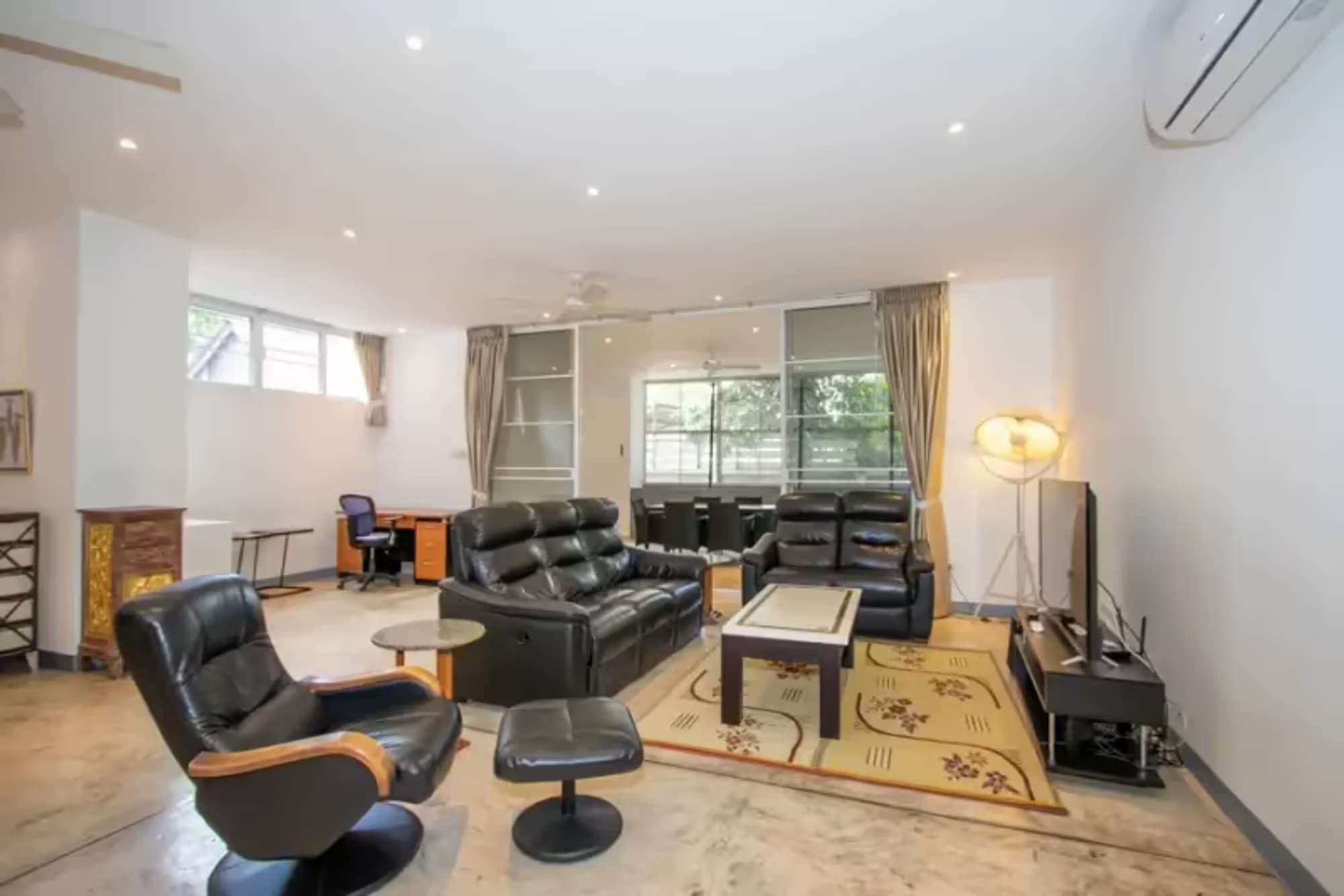 3 Bedroom Condo - Image 5