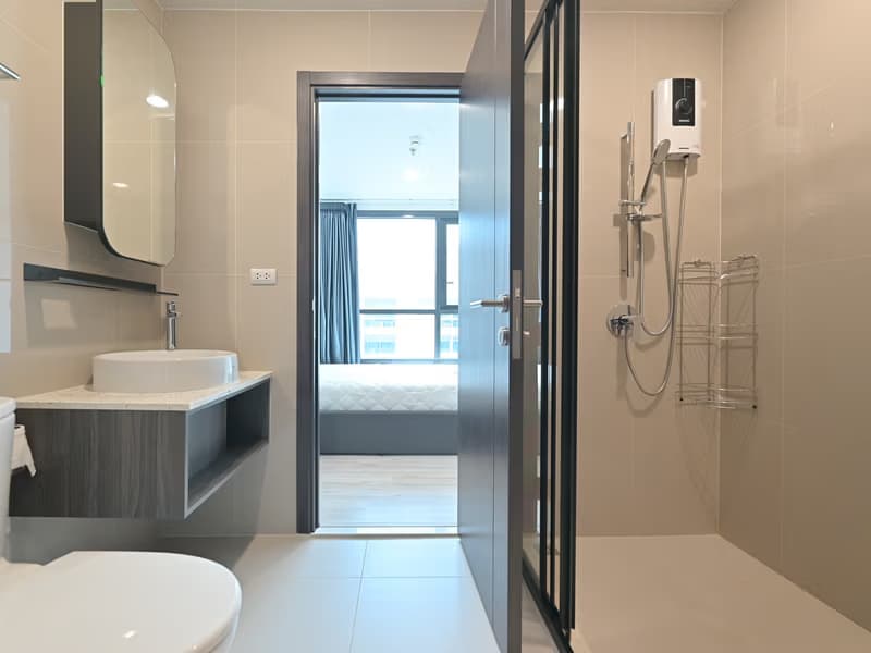 1 Bed Condo for Rent  Near Huai Khwang MRT