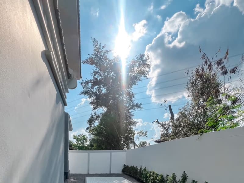 4 Bed House for Rent in San Kamphaeng