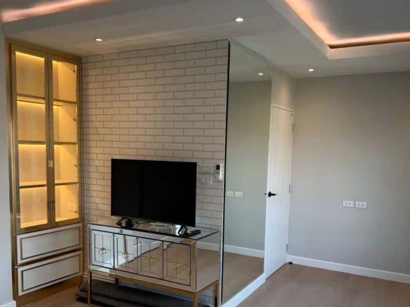 3 Bed Townhouse for Rent and Sale in Prawet