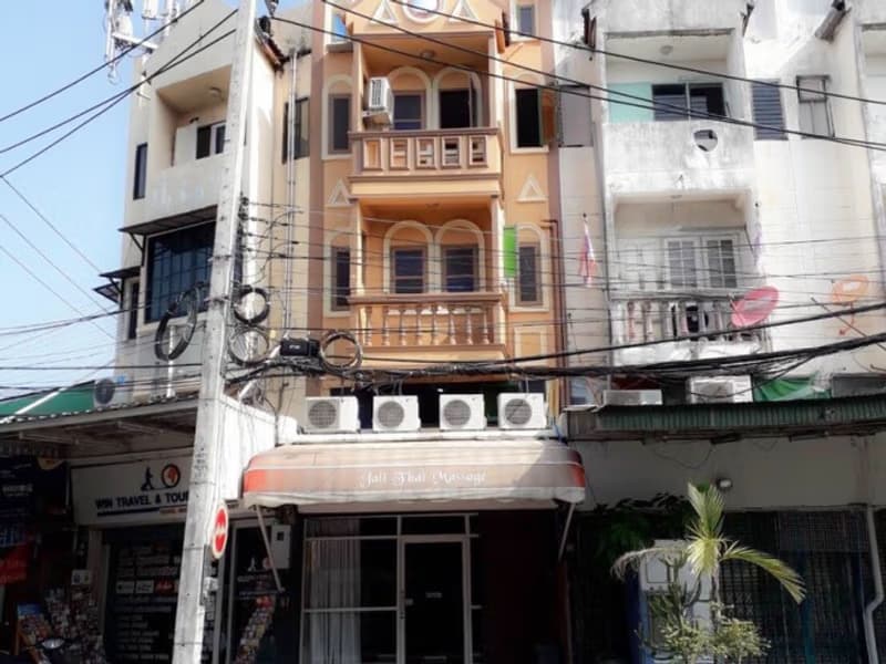 7 Bed Townhouse for Rent and Sale in Mueang Chiang Mai District