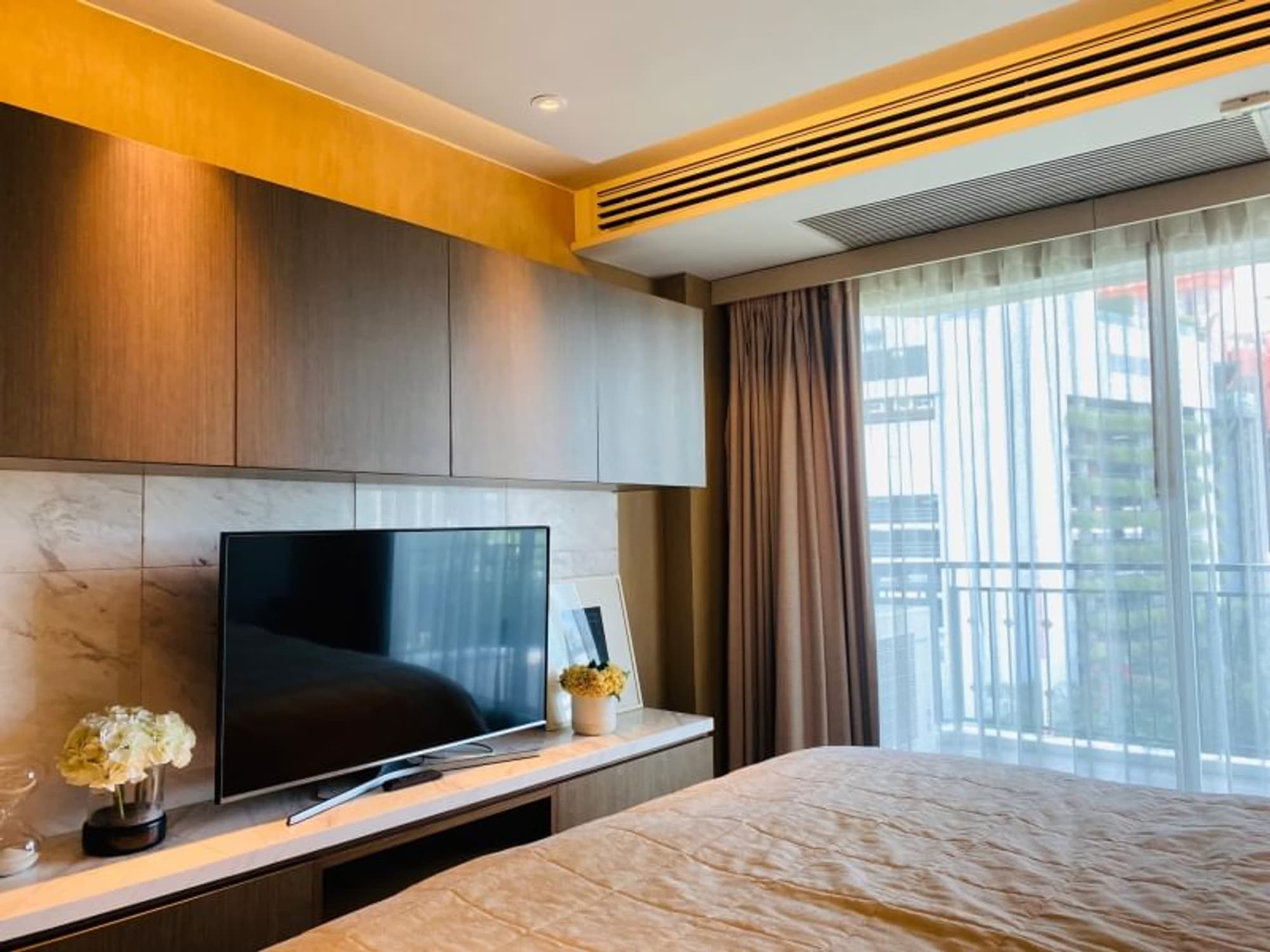 3 Bed Condo for Rent in Khlong Toei - Image 4