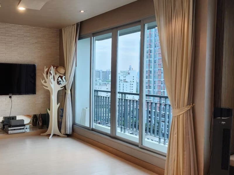 1 Bed Condo for Sale in Huai Khwang