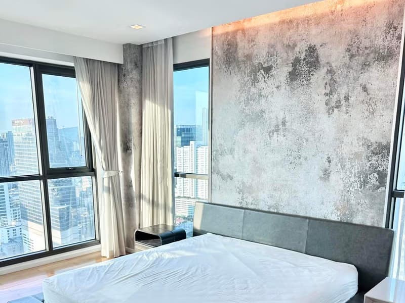 3 Bed Condo for Rent in Bang Rak
