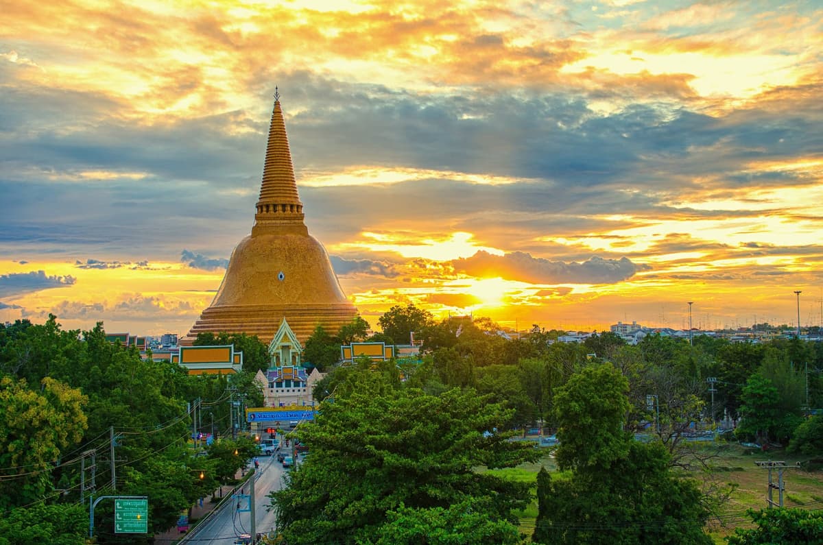 โรงเรียนวัดไผ่ล้อม